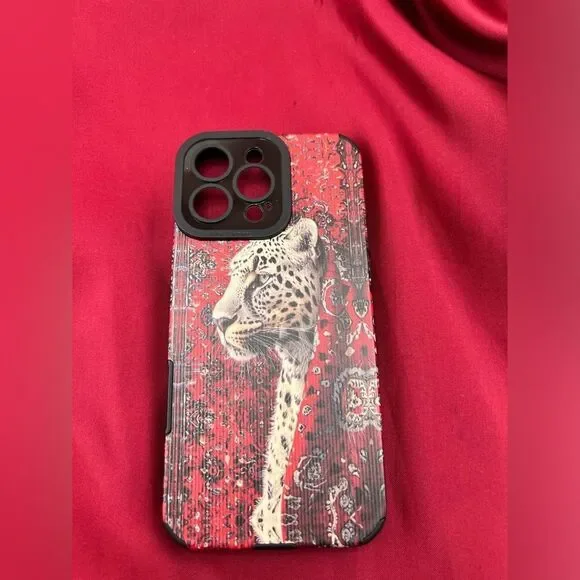 Luxury Leopard Print iPhone 16 Pro Max Case – Bold & Stylish - Picture 8 of 8